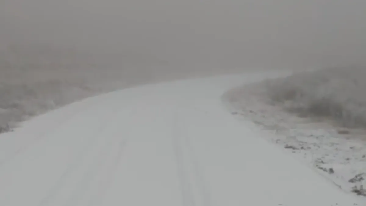 La nieve llegó a Catamarca y Vialidad pidió extremar las precauciones en las rutas