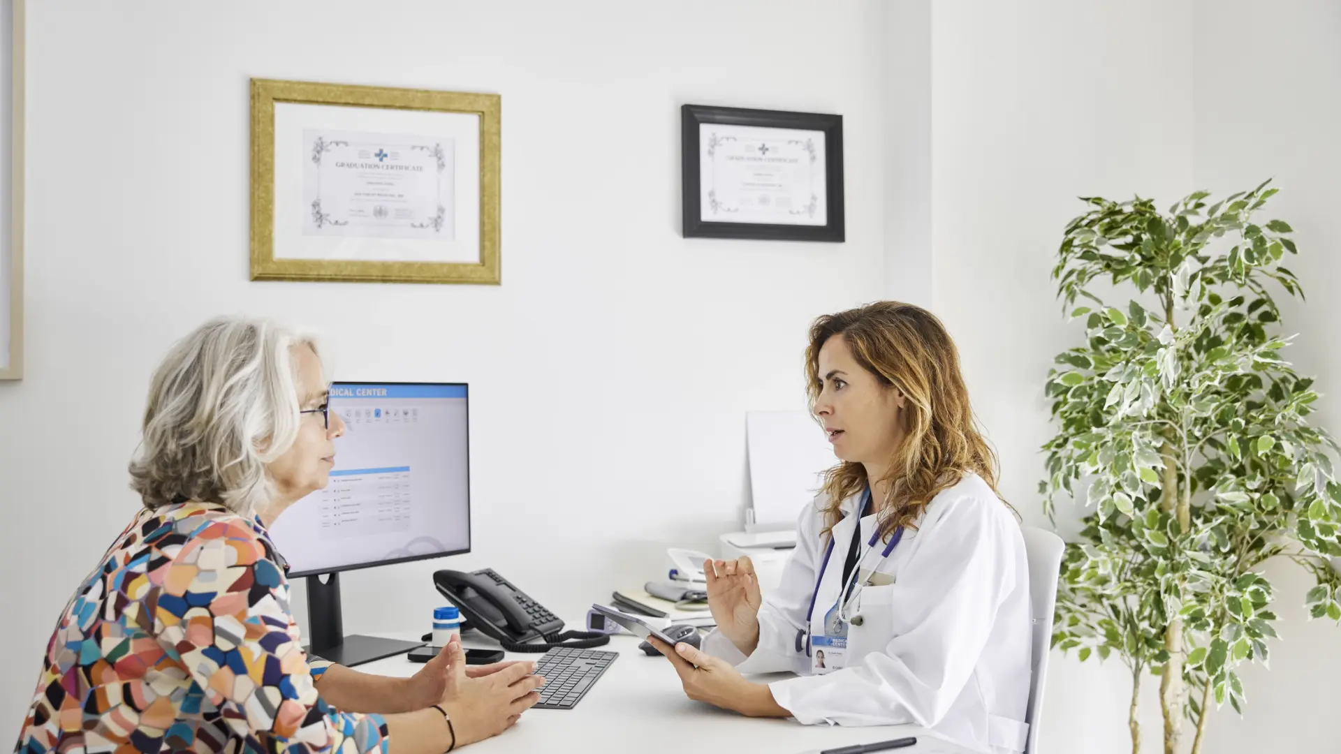 La Sanidad inglesa implementa la Inteligencia Artificial para mejorar la asistencia y tiempo de espera de los pacientes