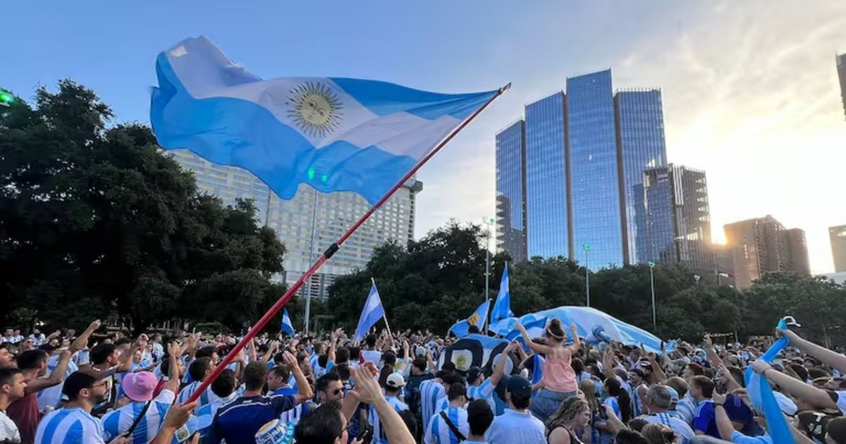 Miles de argentinos preparan un banderazo en Miami antes del partido ante Cabo Verde