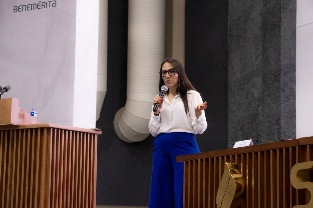 Investigan a presidenta del SNA por presunto abuso de funciones