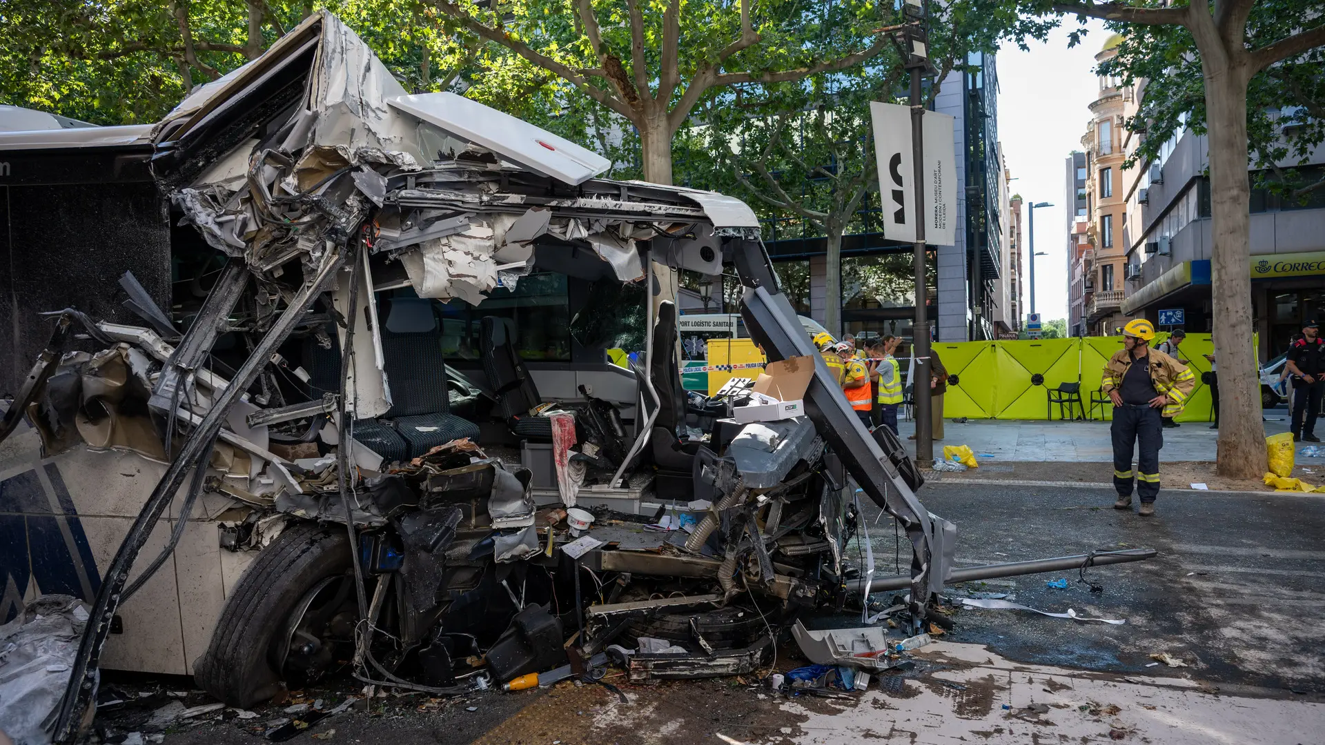 La conductora del autobús accidentado en Lleida llevaba poco en la empresa e iba con un instructor que ha perdido una extremidad
