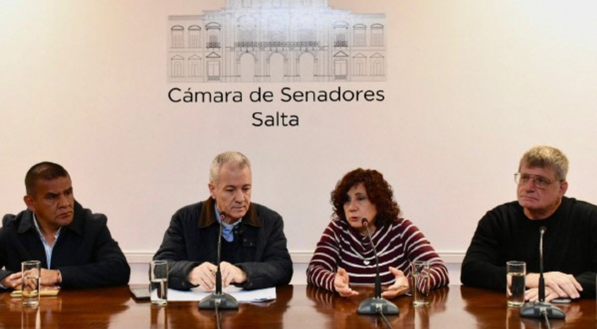 "Cada vez más médicos dejan de atender con el IPS"